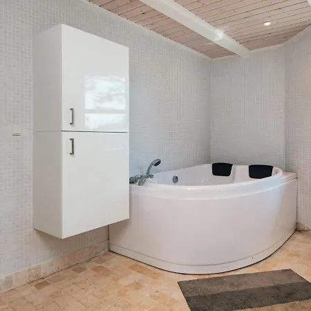 Luxury Retreat On Romo - By Traum * Vesterhede